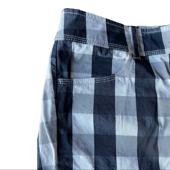 Tommy Hilfiger Buffalo Plaid Shorts Size 10 - Picture 4 of 5